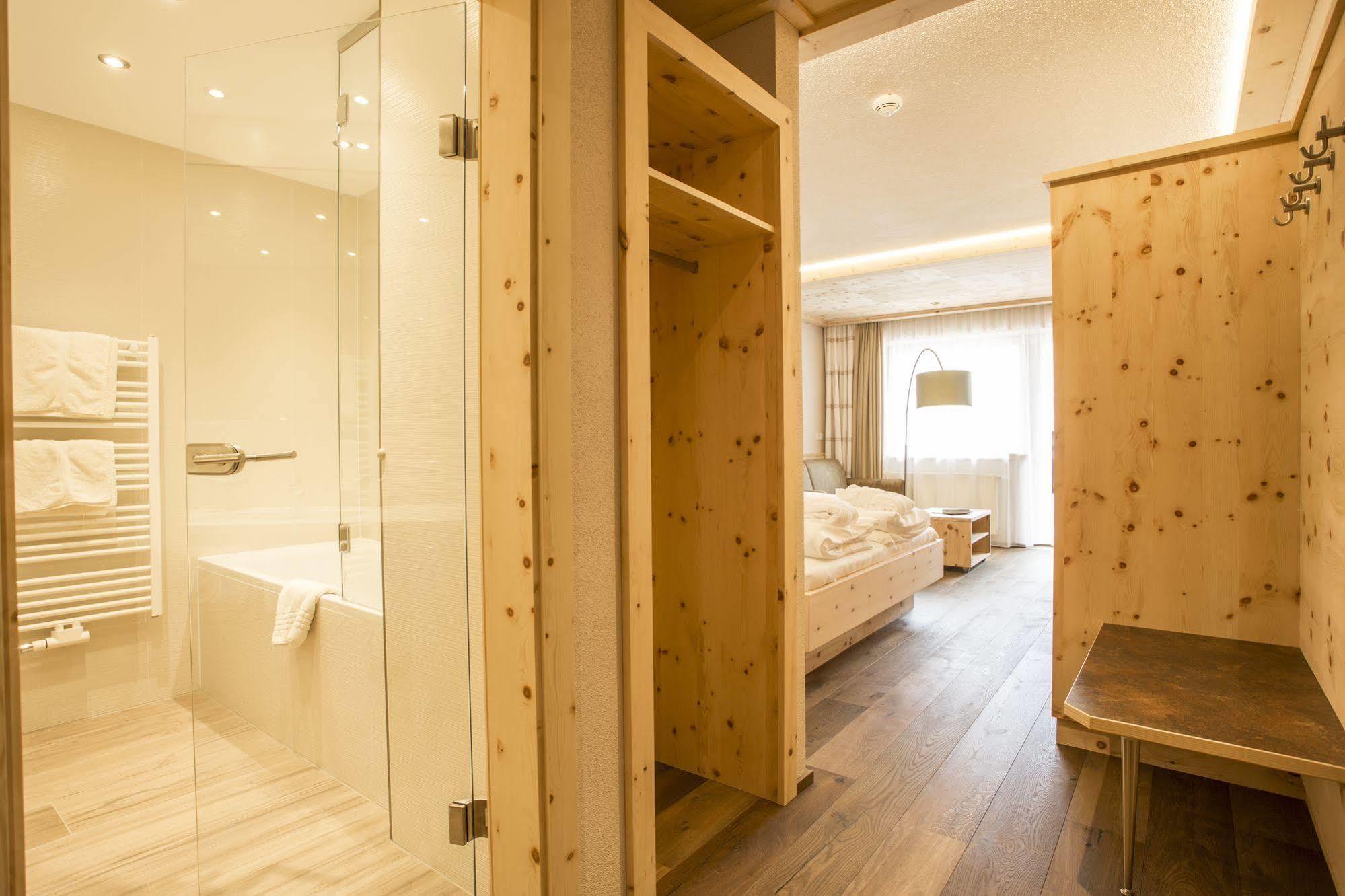 Baeckelar Wirt Superior Hotel Sölden