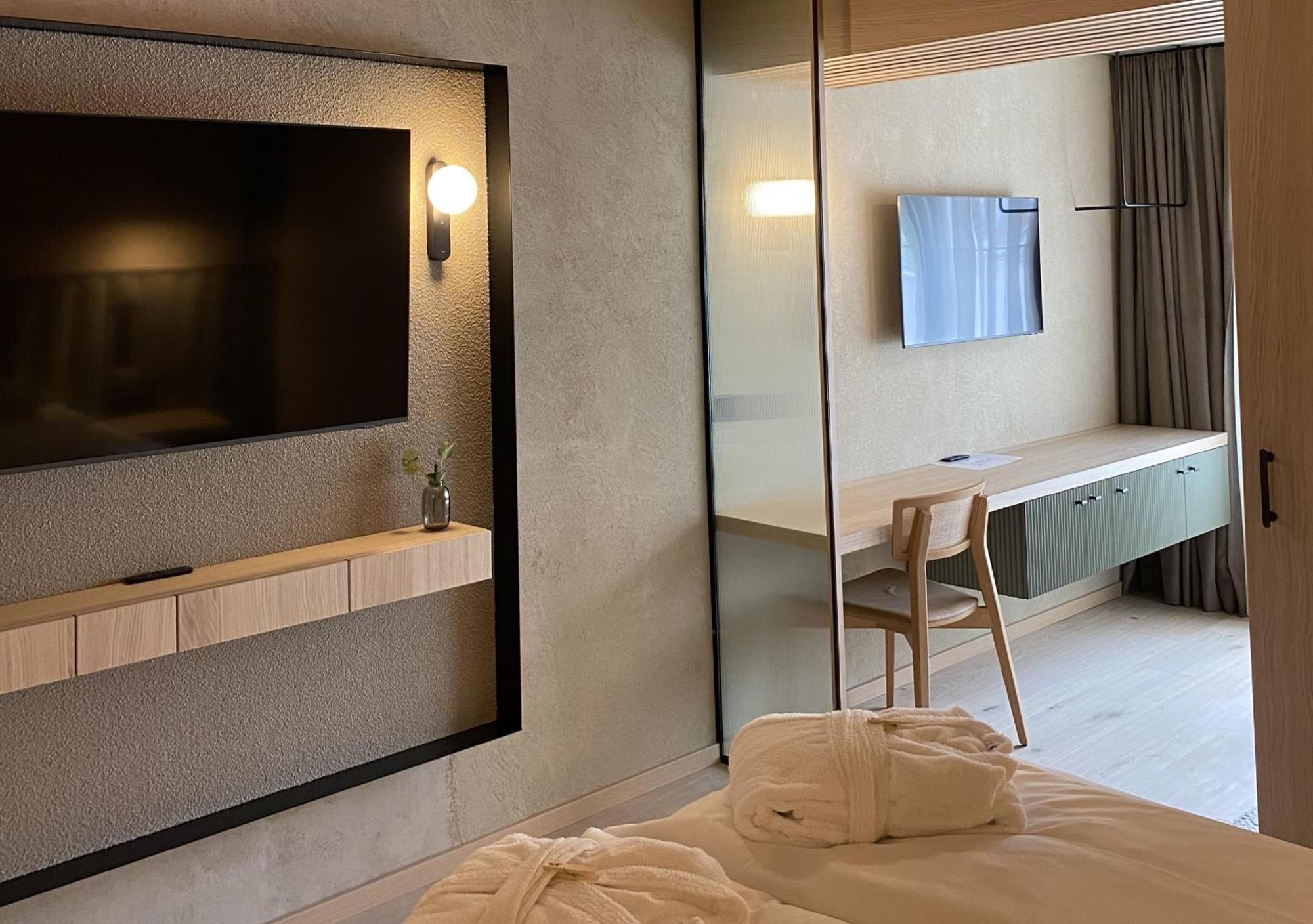 Baeckelar Wirt Superior Hotel 3*